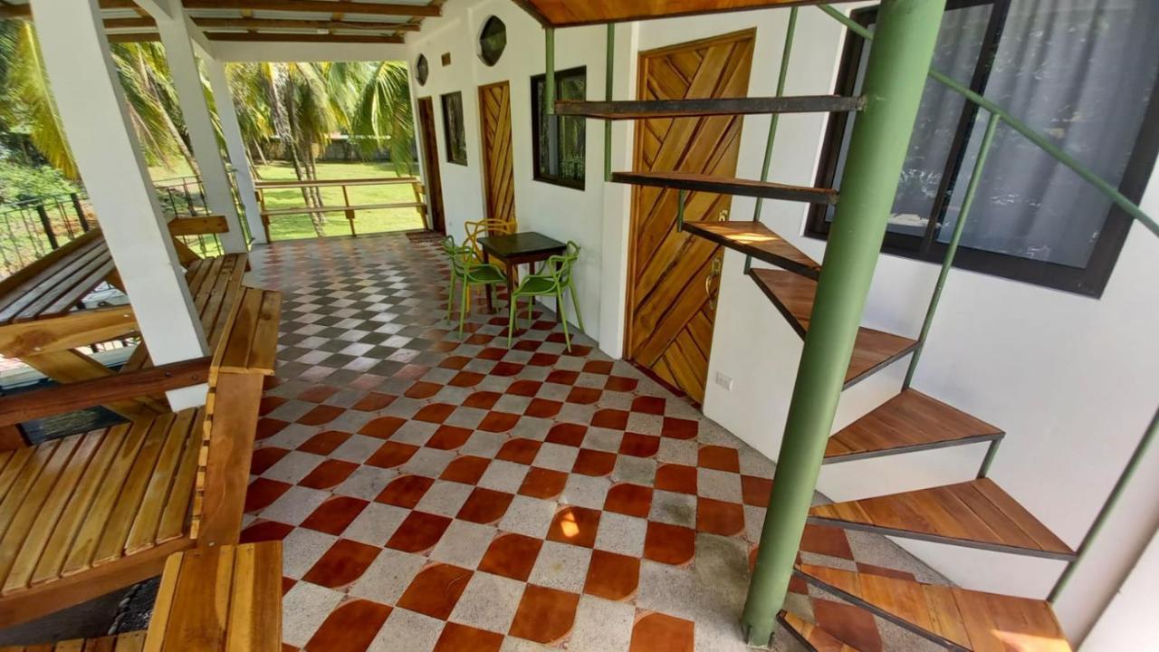 Hotel Pura Natura Beachfront Tortuguero Exterior photo